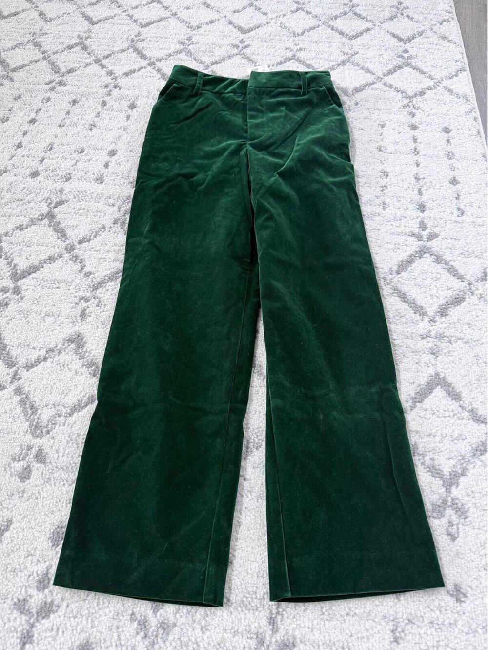 New with tags A New Day Green Velvet Wide Leg Pants